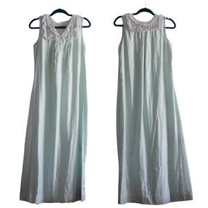 RARE Vintage 70's Iris Lingerie Pastel Seafoam Green Silky Nightgown